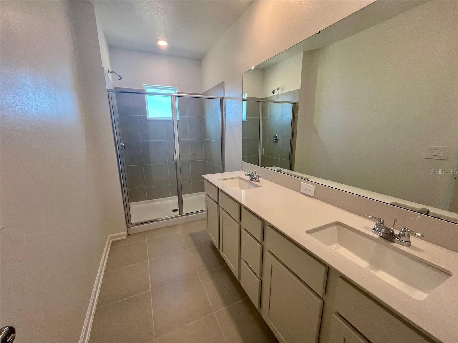 BRENTWOOD TWNHMS PHS 4 & 5 - Residential Lease