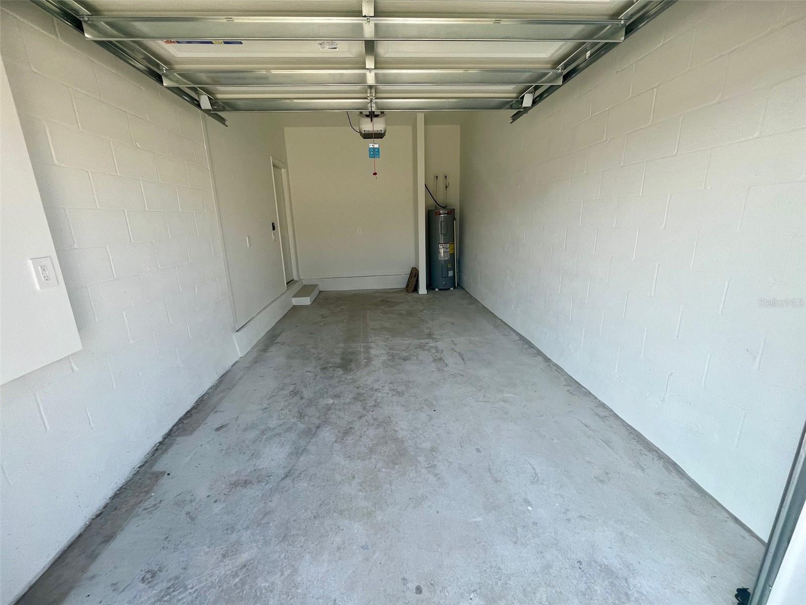 BRENTWOOD TWNHMS PHS 4 & 5 - Residential Lease