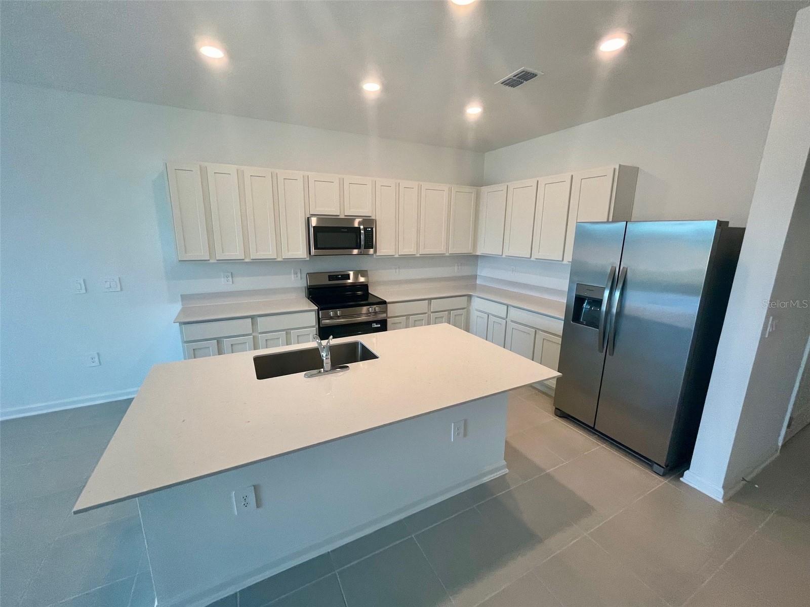 BRENTWOOD TWNHMS PHS 4 & 5 - Residential Lease