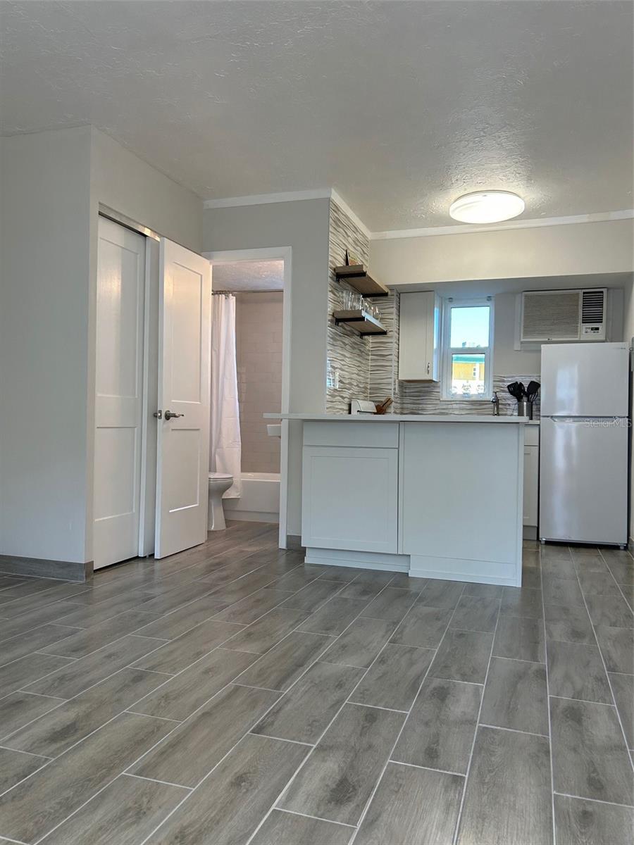 TROPIC TERRACE APT - Residential