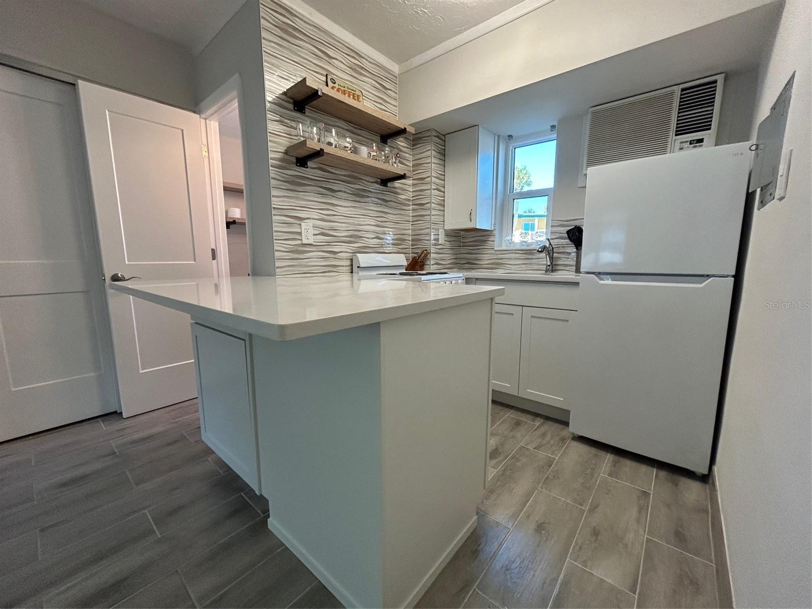 TROPIC TERRACE APT - Residential