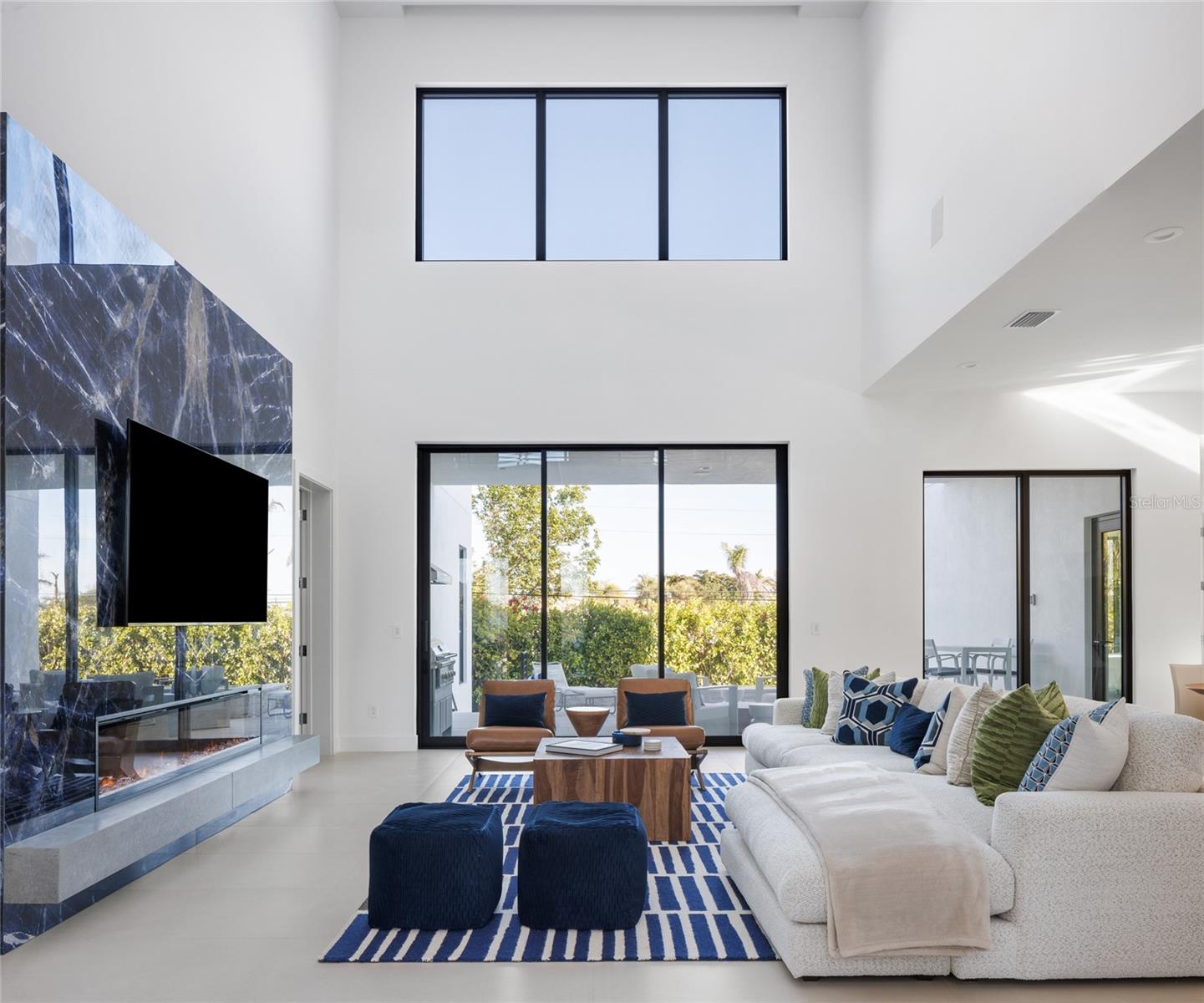 1212 CENTER PLACE