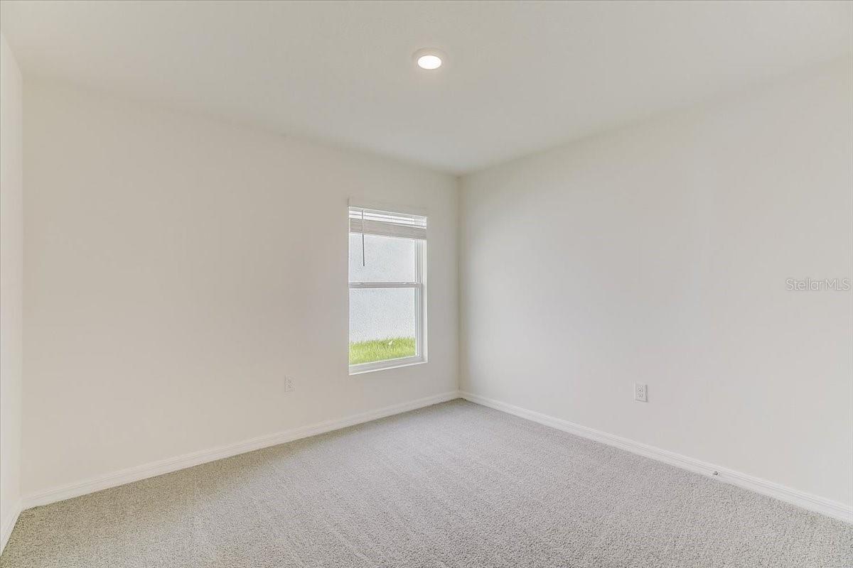 SILVERSTONE NORTH PH IA & IB - Residential Lease