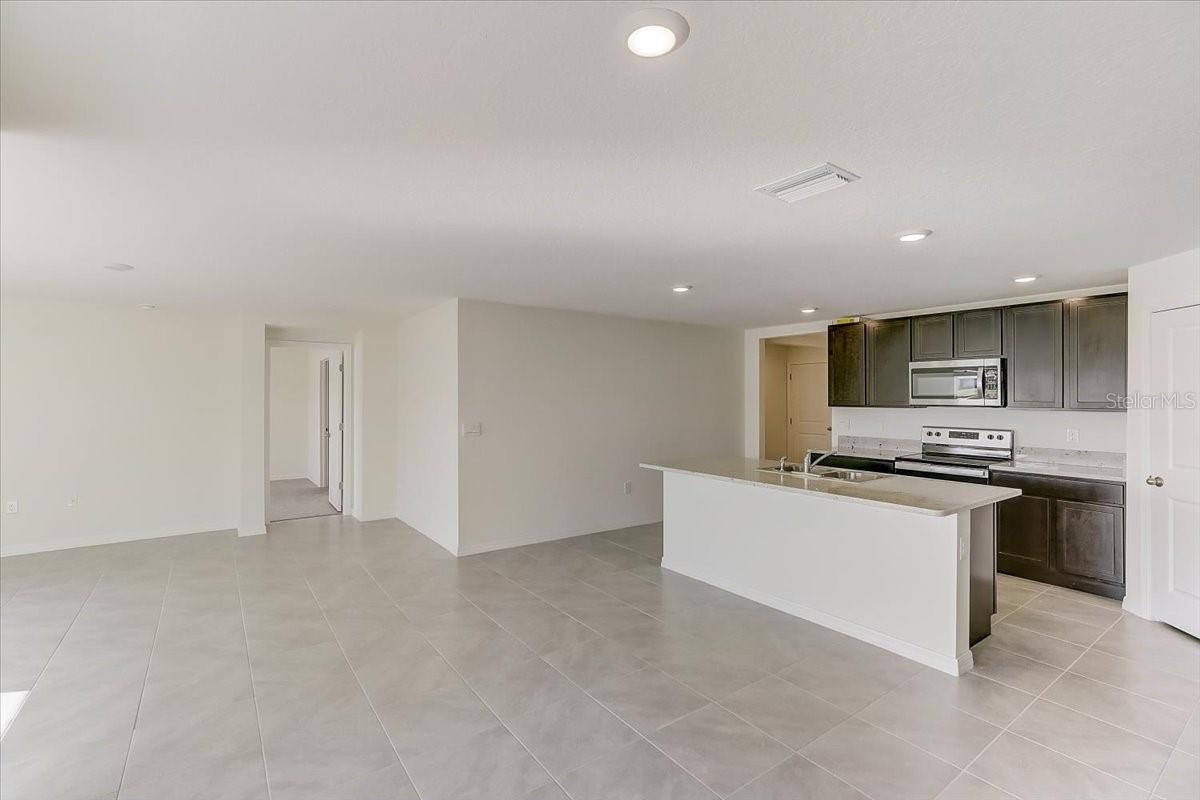 SILVERSTONE NORTH PH IA & IB - Residential Lease