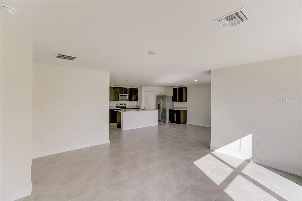 SILVERSTONE NORTH PH IA & IB - Residential Lease