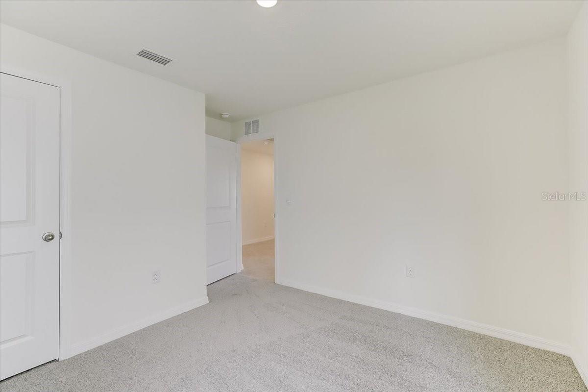 SILVERSTONE NORTH PH IA & IB - Residential Lease