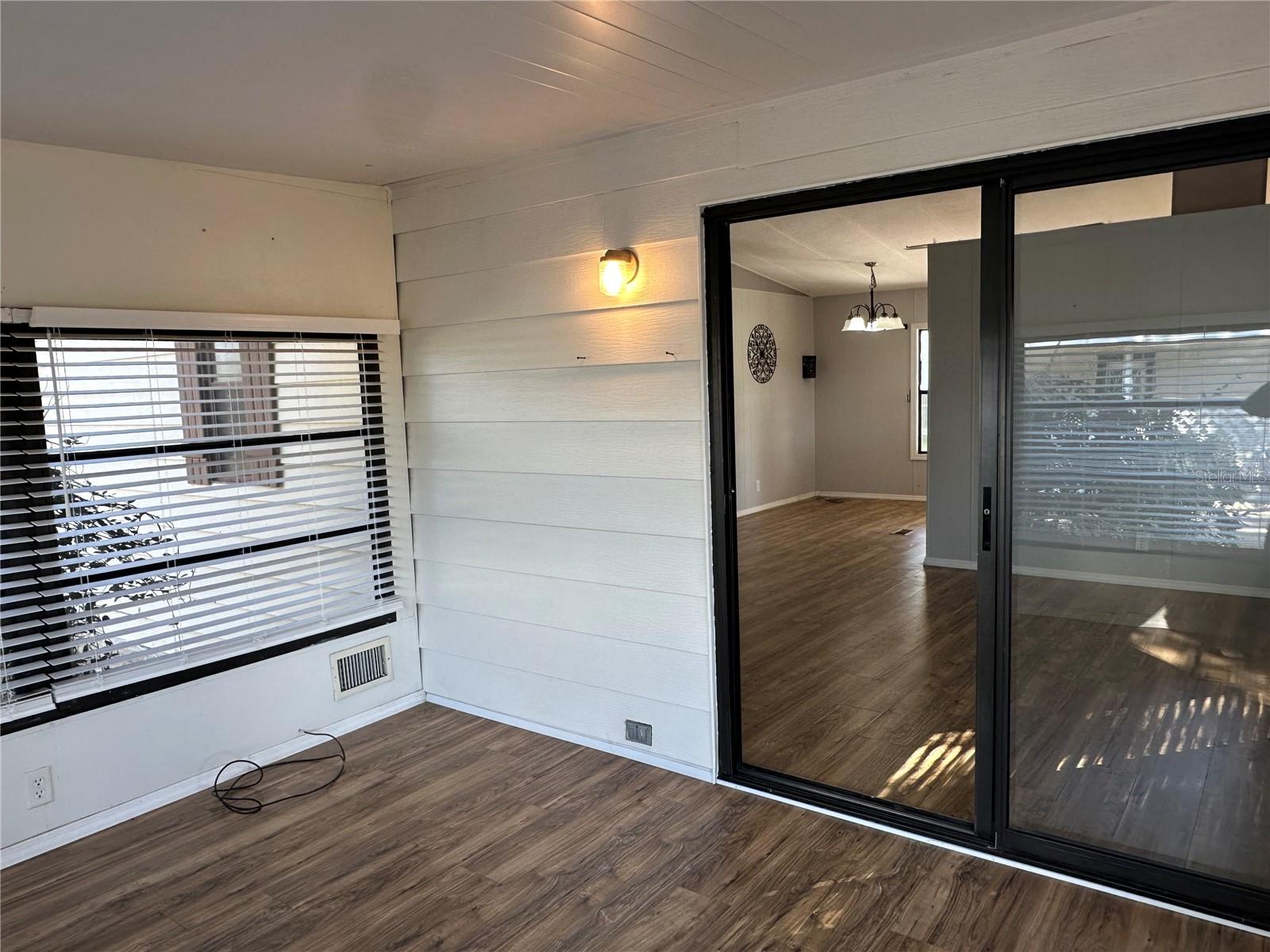 BANBURY VILLAGE CONDO - Residential