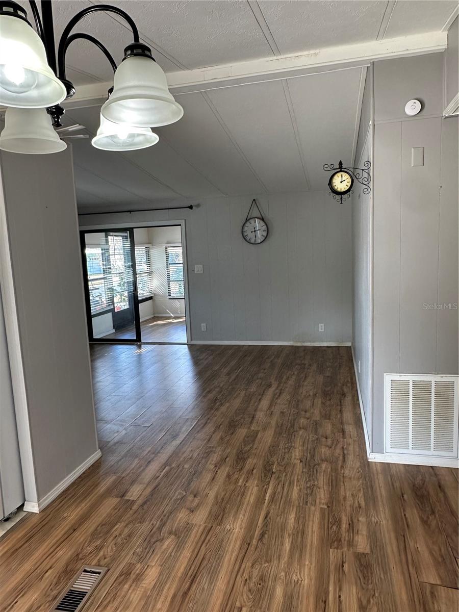 BANBURY VILLAGE CONDO - Residential