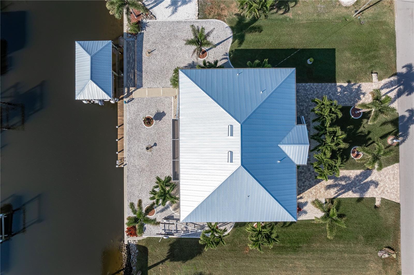 PIRATE HARBOR - Residential