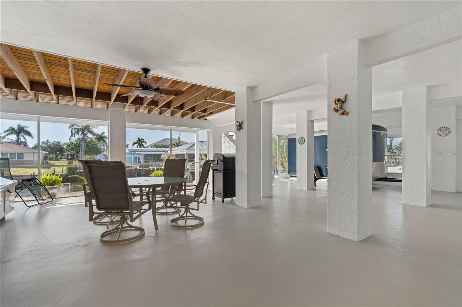 PIRATE HARBOR - Residential