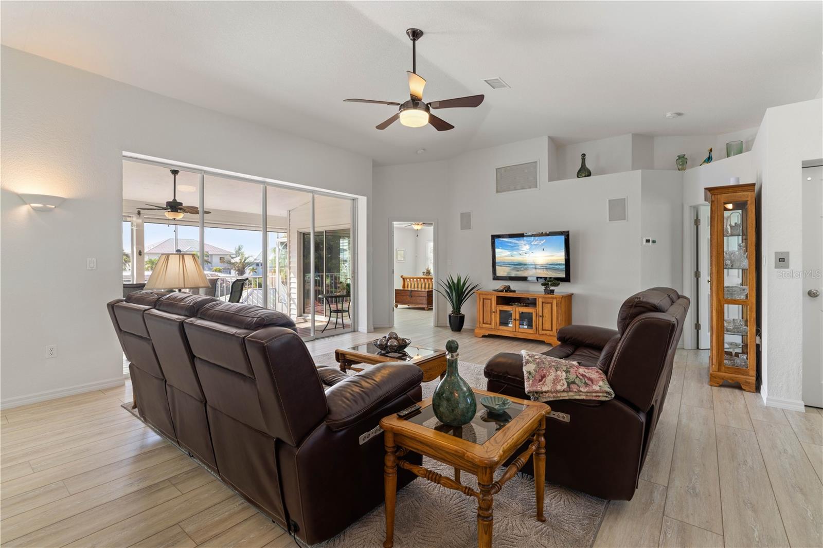 PIRATE HARBOR - Residential