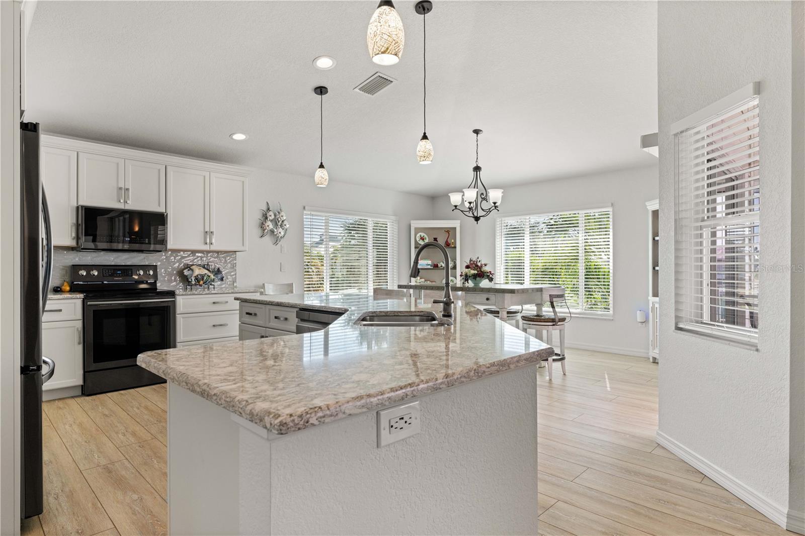 PIRATE HARBOR - Residential