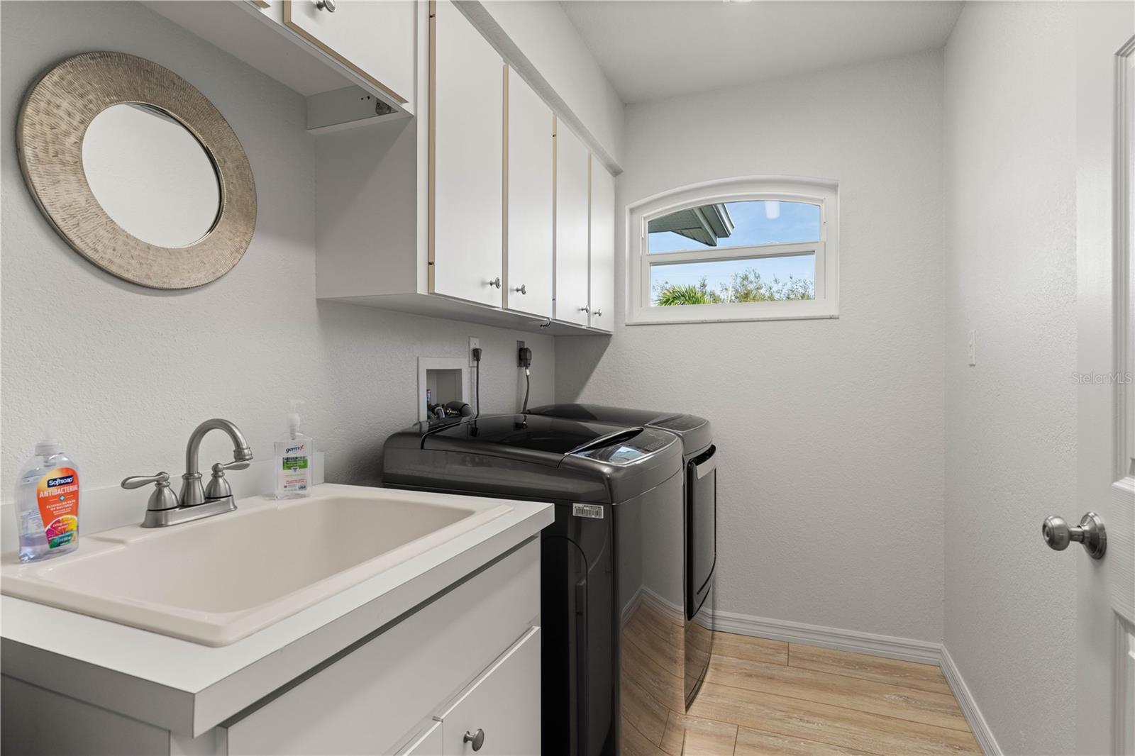 PIRATE HARBOR - Residential