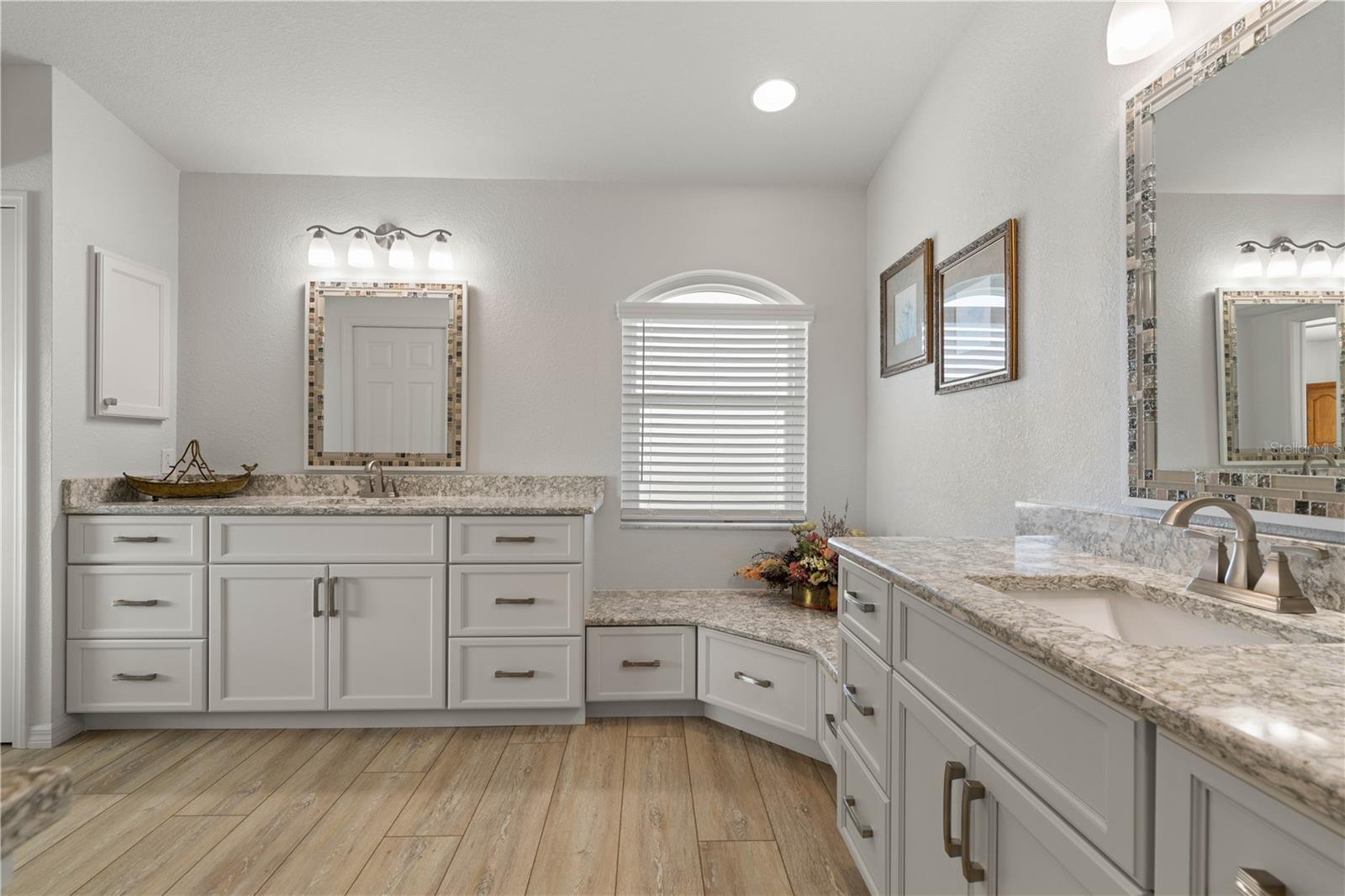 PIRATE HARBOR - Residential