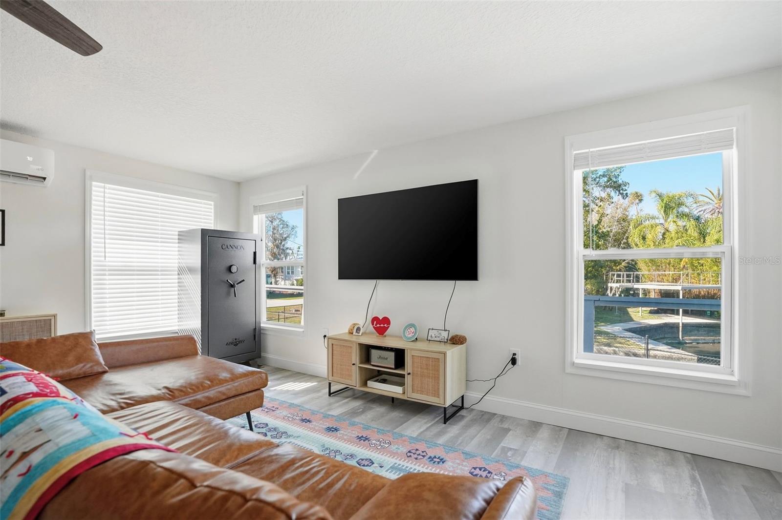 WEEKI WACHEE GARDENS ADD - Residential