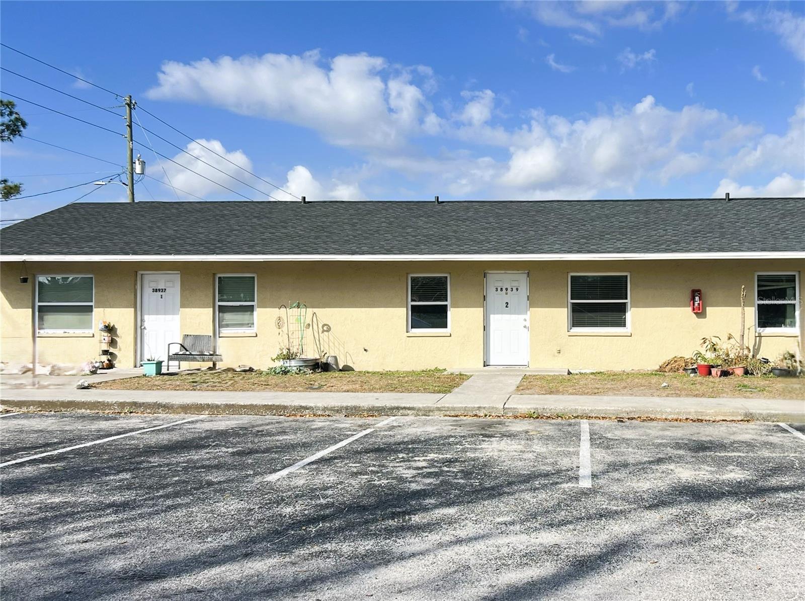 ZEPHYR BREEZE SUB - Residential Lease