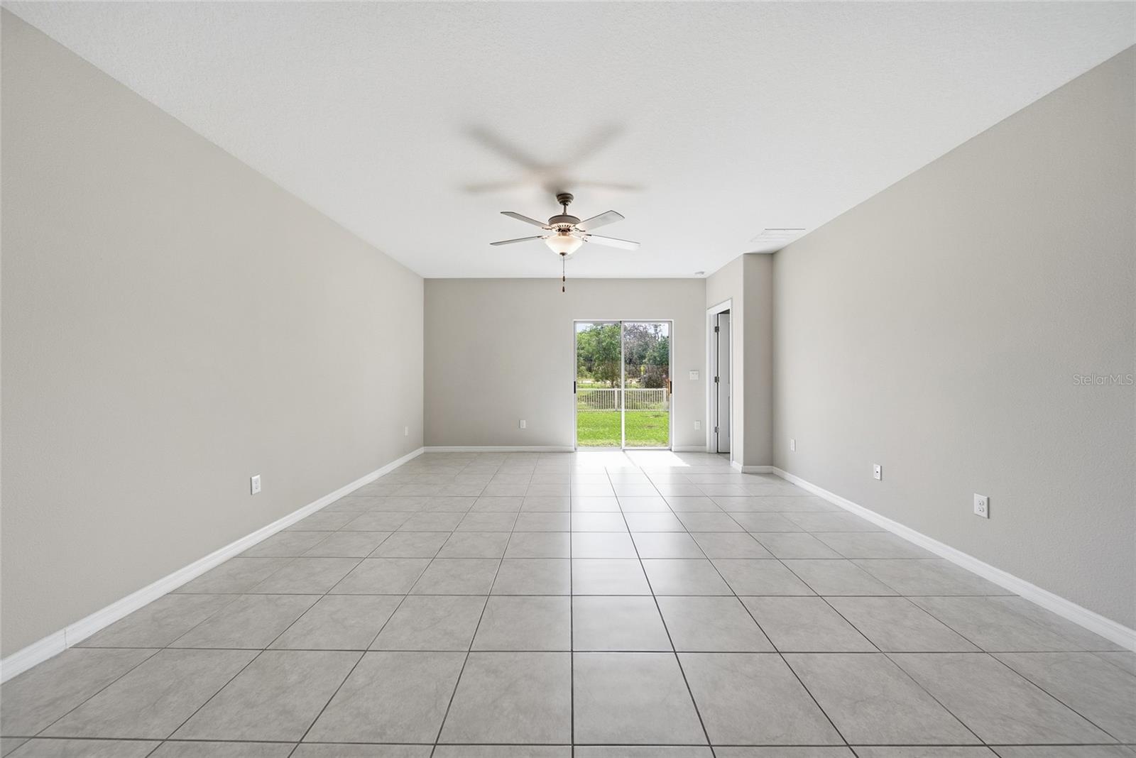 LAKESIDE PH 4 - Residential