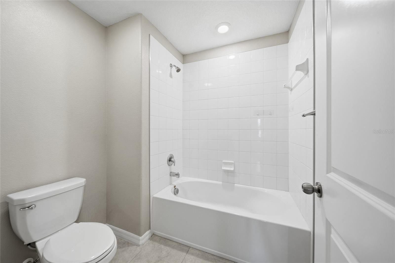 LAKESIDE PH 4 - Residential