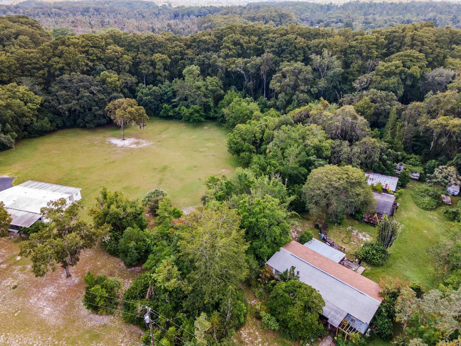 SUNSHINE RANCHES - Land