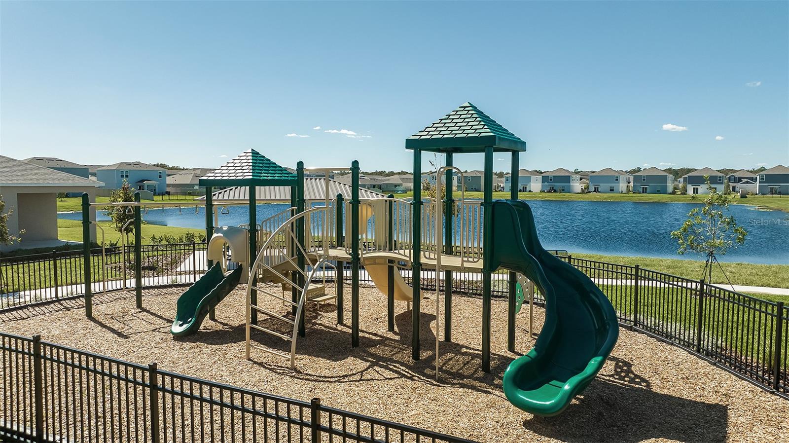 WATERSTONE - Residential