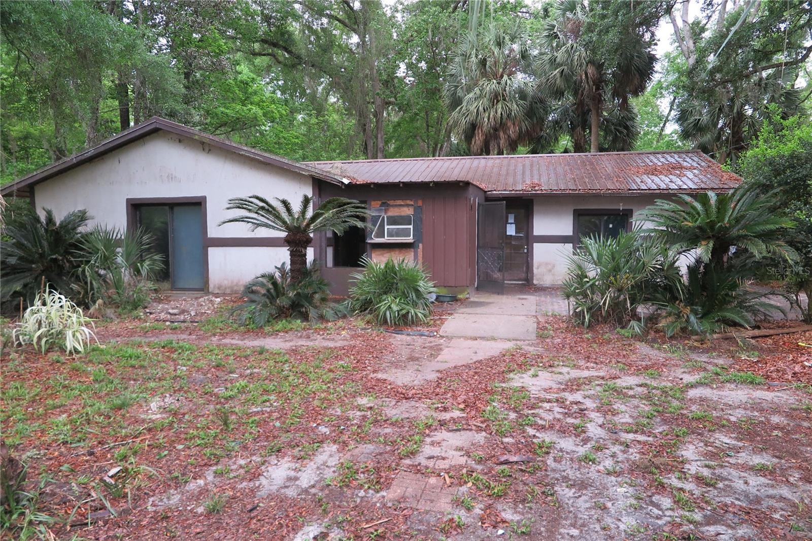 ROBIN WOODS - Residential