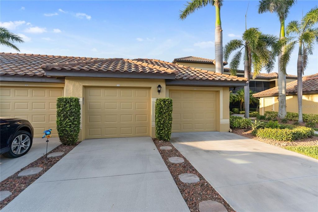 Photo of 7235 River Hammock Drive #103, Bradenton, FL 34212 (MLS # A4660574)