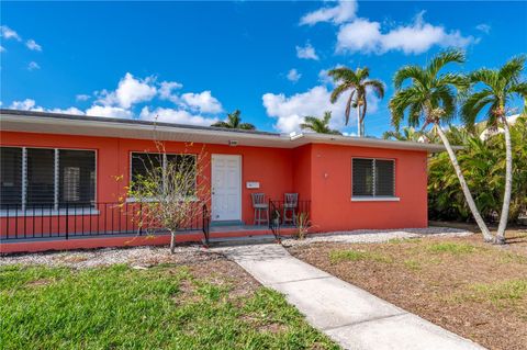 Photo of 303 Gill Street, Punta Gorda, FL 33950 (MLS # C7515062) Photo of 303 Gill Street, Punta Gorda, FL 33950 (MLS # C7515062)