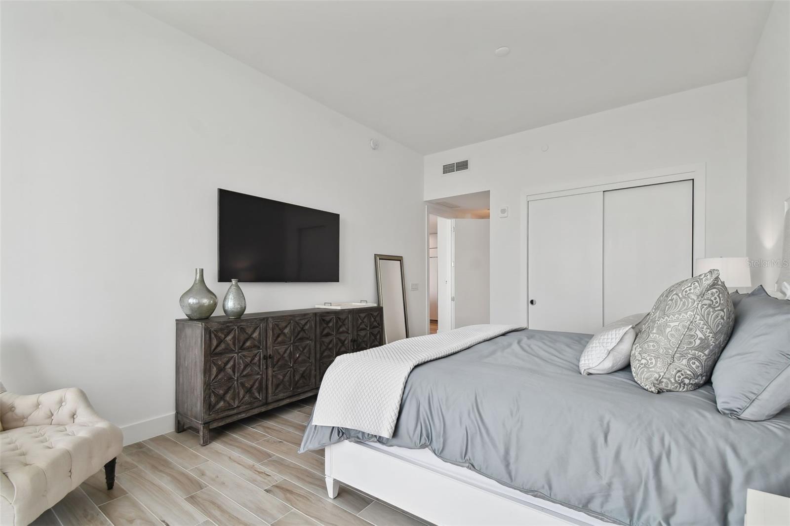 MARINA POINTE EAST, A CONDOMINIUM - Residential