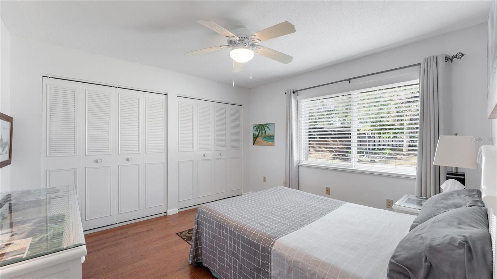 GLEN OAKS RIDGE VILLAS 1 - Residential