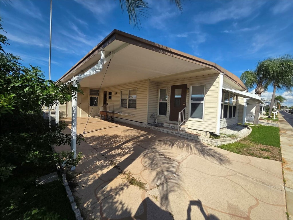 Photo of 3301 Palm Harbor Boulevard #314, Palm Harbor, FL 34683 (MLS # TB8553076)