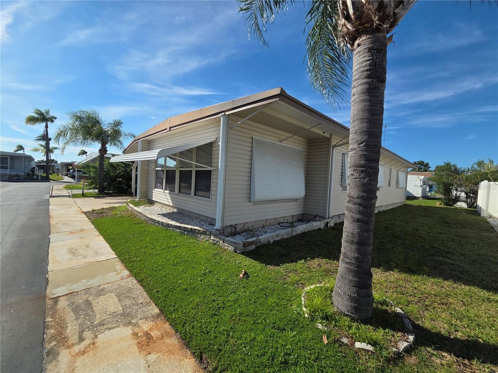 Photo of 3301 Palm Harbor Boulevard #314, Palm Harbor, FL 34683 (MLS # TB8553076)