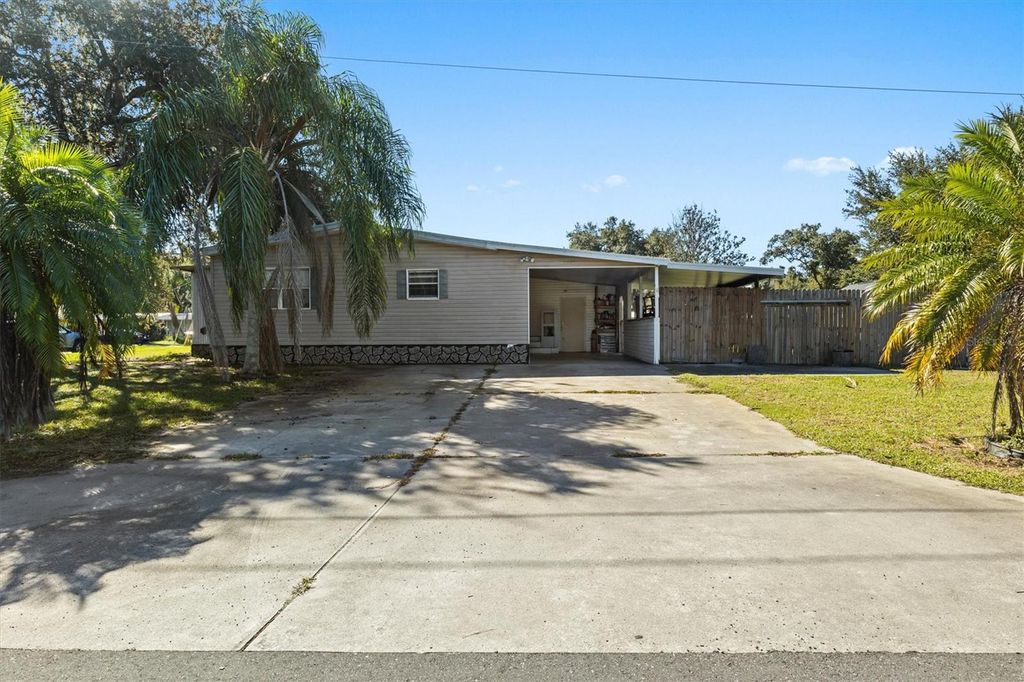Photo of 5863 Red Fox Drive, Winter Haven, FL 33884 (MLS # P4936733)
