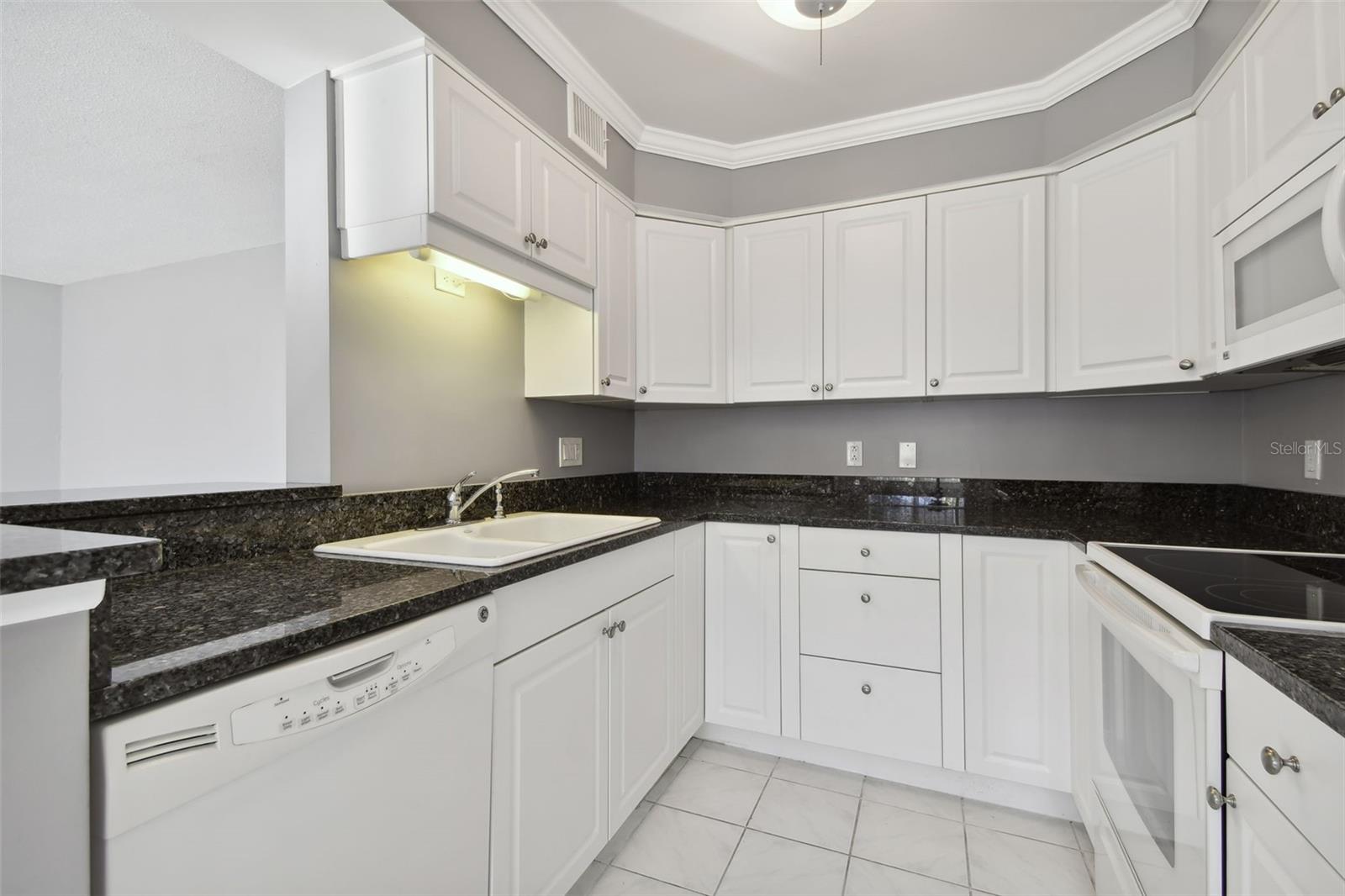 GATEWAY BY THE BAY CONDO - Residential