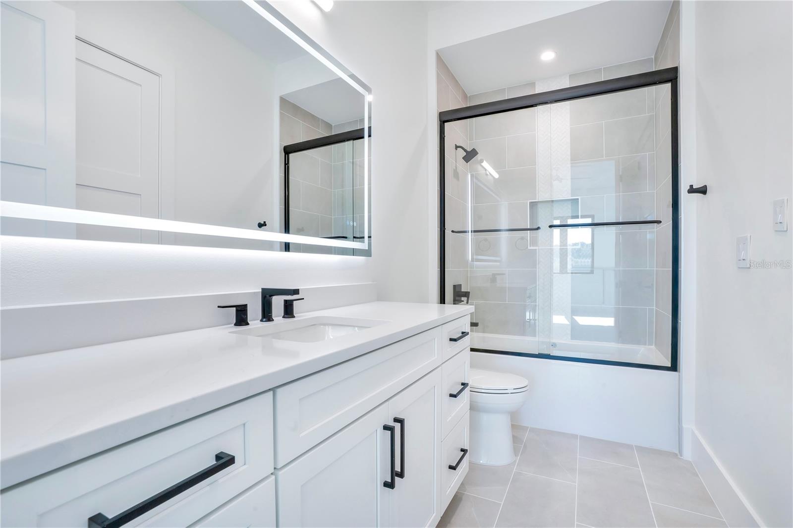 LAKE SHEEN SOUND - Residential