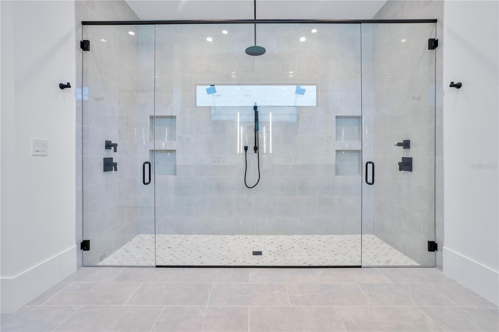 LAKE SHEEN SOUND - Residential