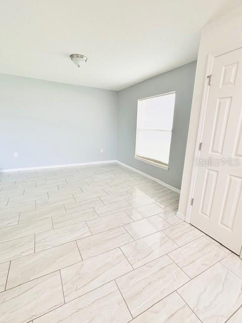 SHERMAN HILLS SEC 3 - Residential Lease