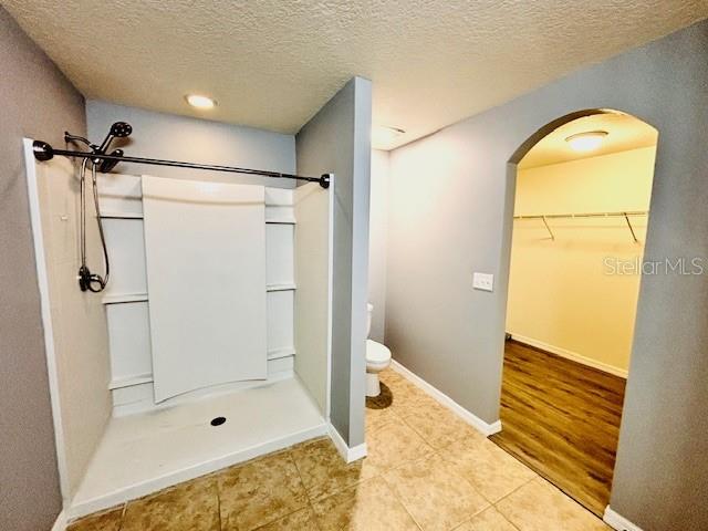 SHERMAN HILLS SEC 3 - Residential Lease