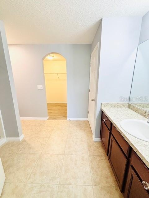 SHERMAN HILLS SEC 3 - Residential Lease