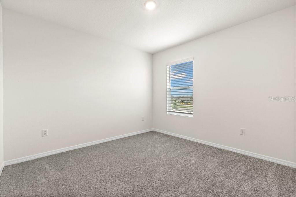 EPPERSON RANCH NORTH PH 1 POD - Residential Lease