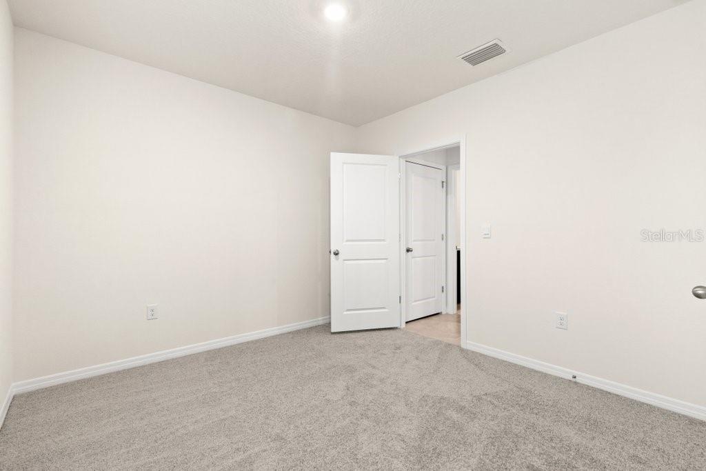 EPPERSON RANCH NORTH PH 1 POD - Residential Lease