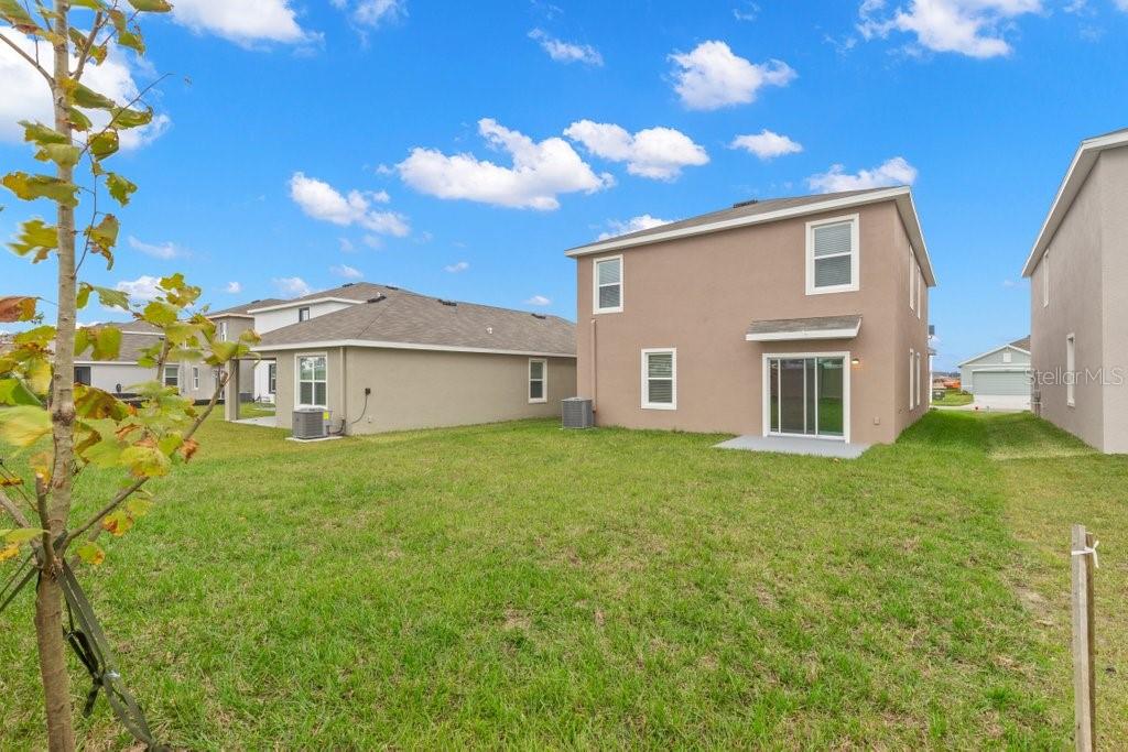 EPPERSON RANCH NORTH PH 1 POD - Residential Lease