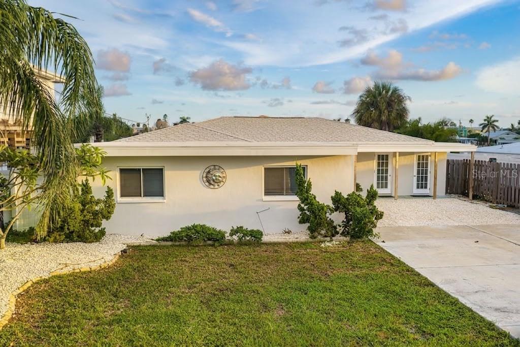 337 LA HACIENDA DRIVE