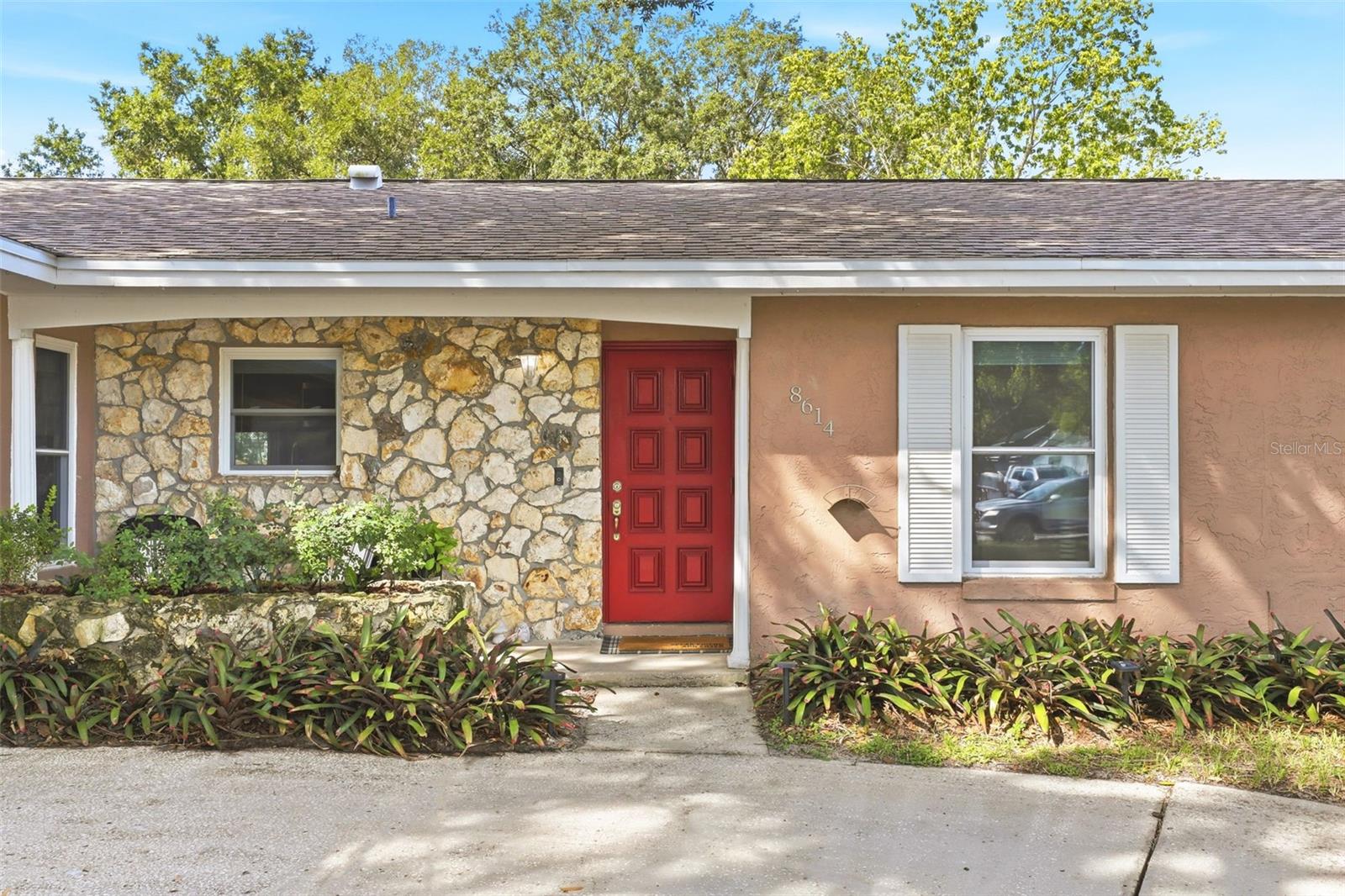 8614 SANDBERRY BLVD