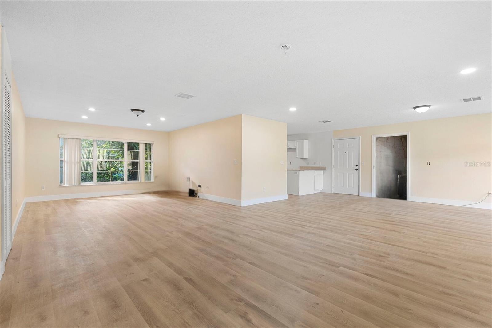 OAKWOOD PARK - Residential