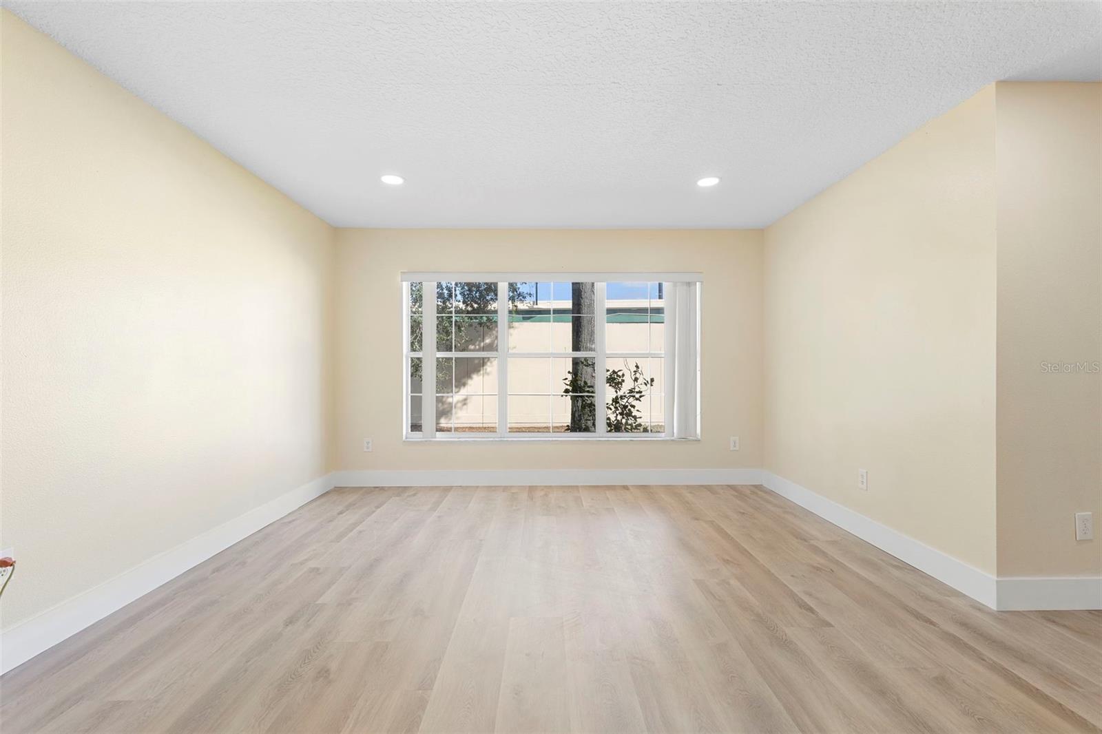 OAKWOOD PARK - Residential