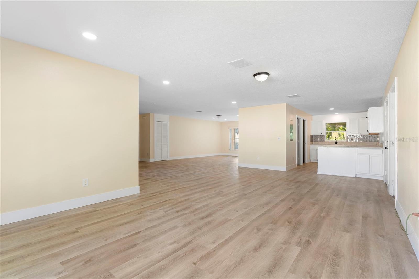 OAKWOOD PARK - Residential