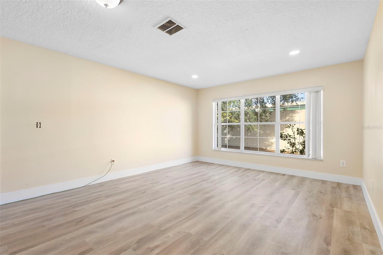 OAKWOOD PARK - Residential