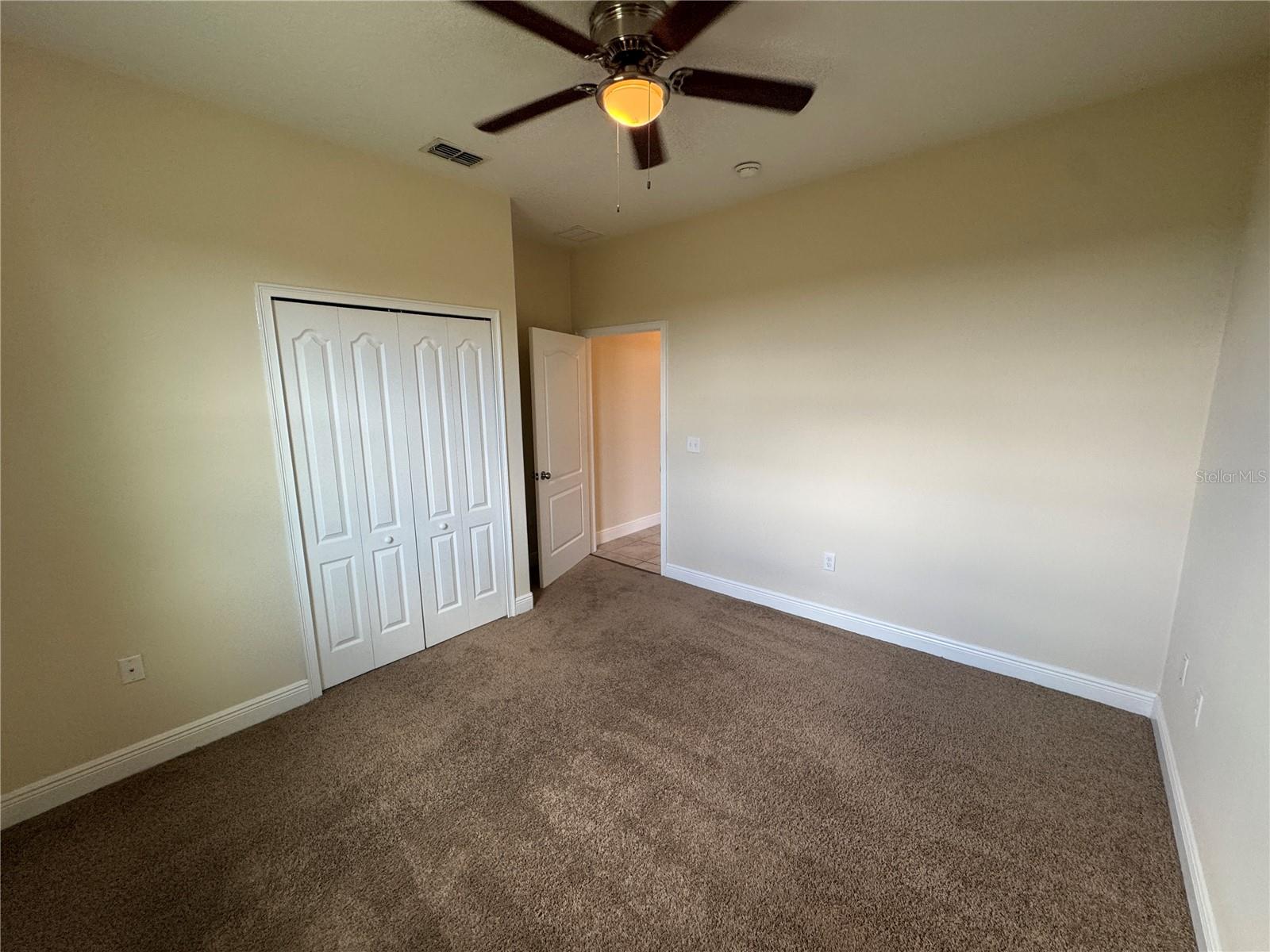 EMERALD POND SUB - Residential Lease