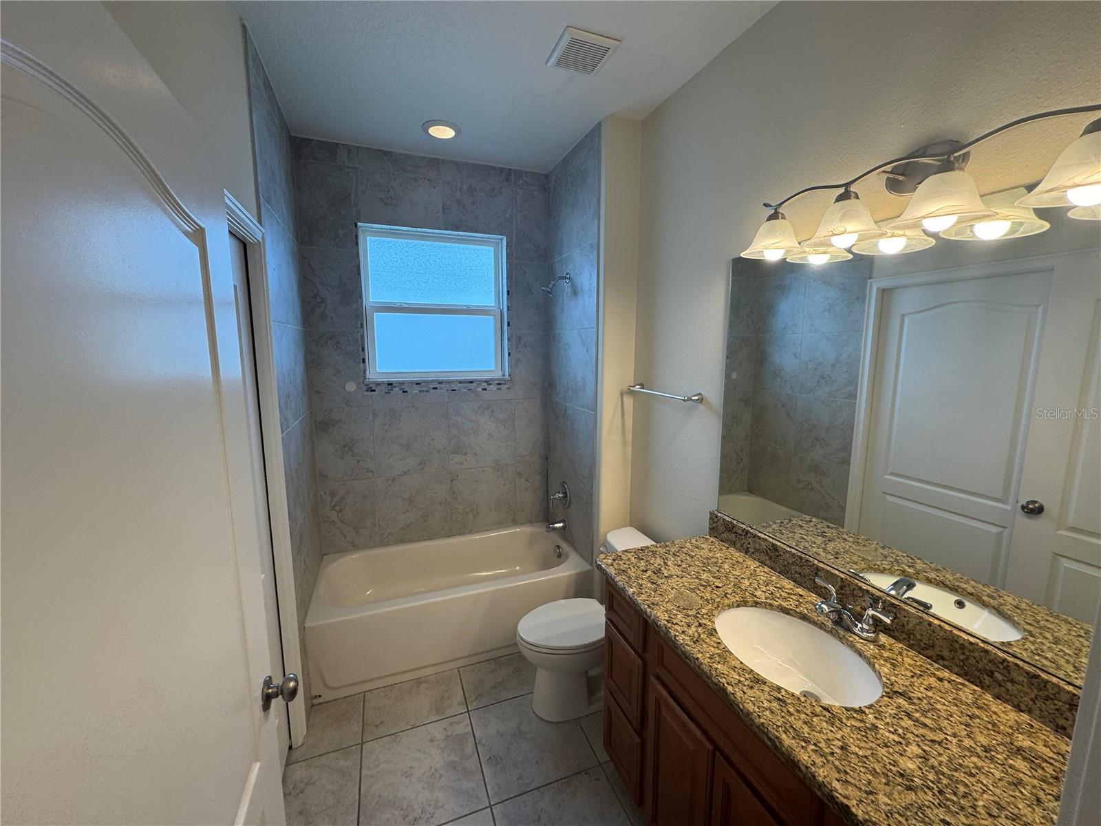 EMERALD POND SUB - Residential Lease