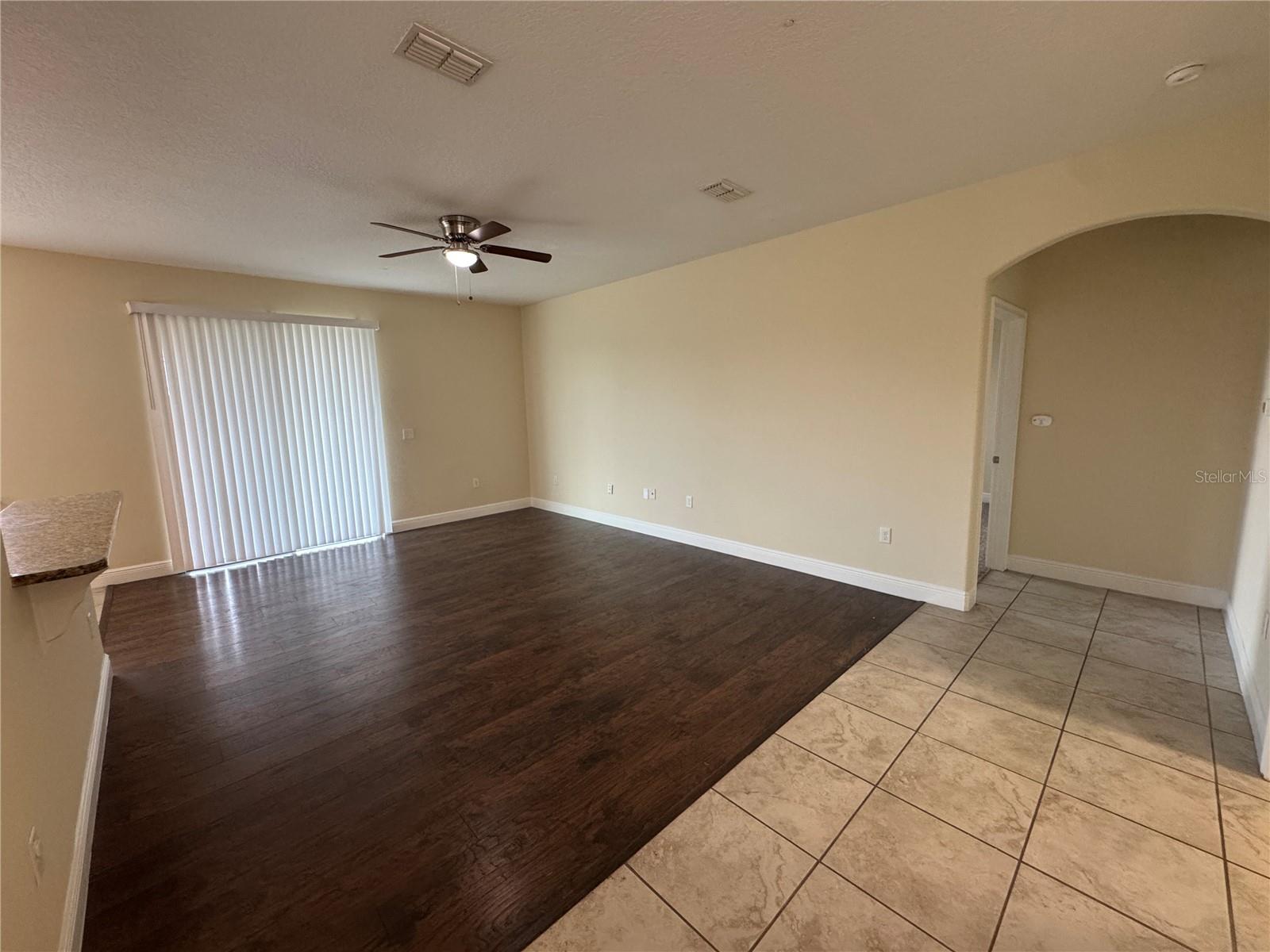 EMERALD POND SUB - Residential Lease